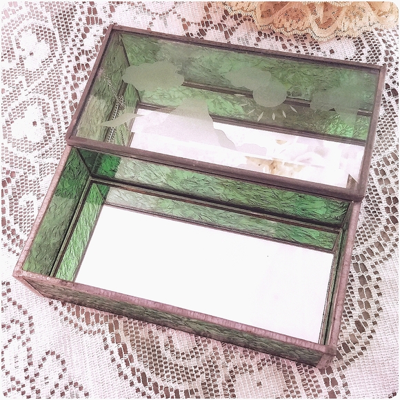 Vtg stained/etched beveled glass mirrored box